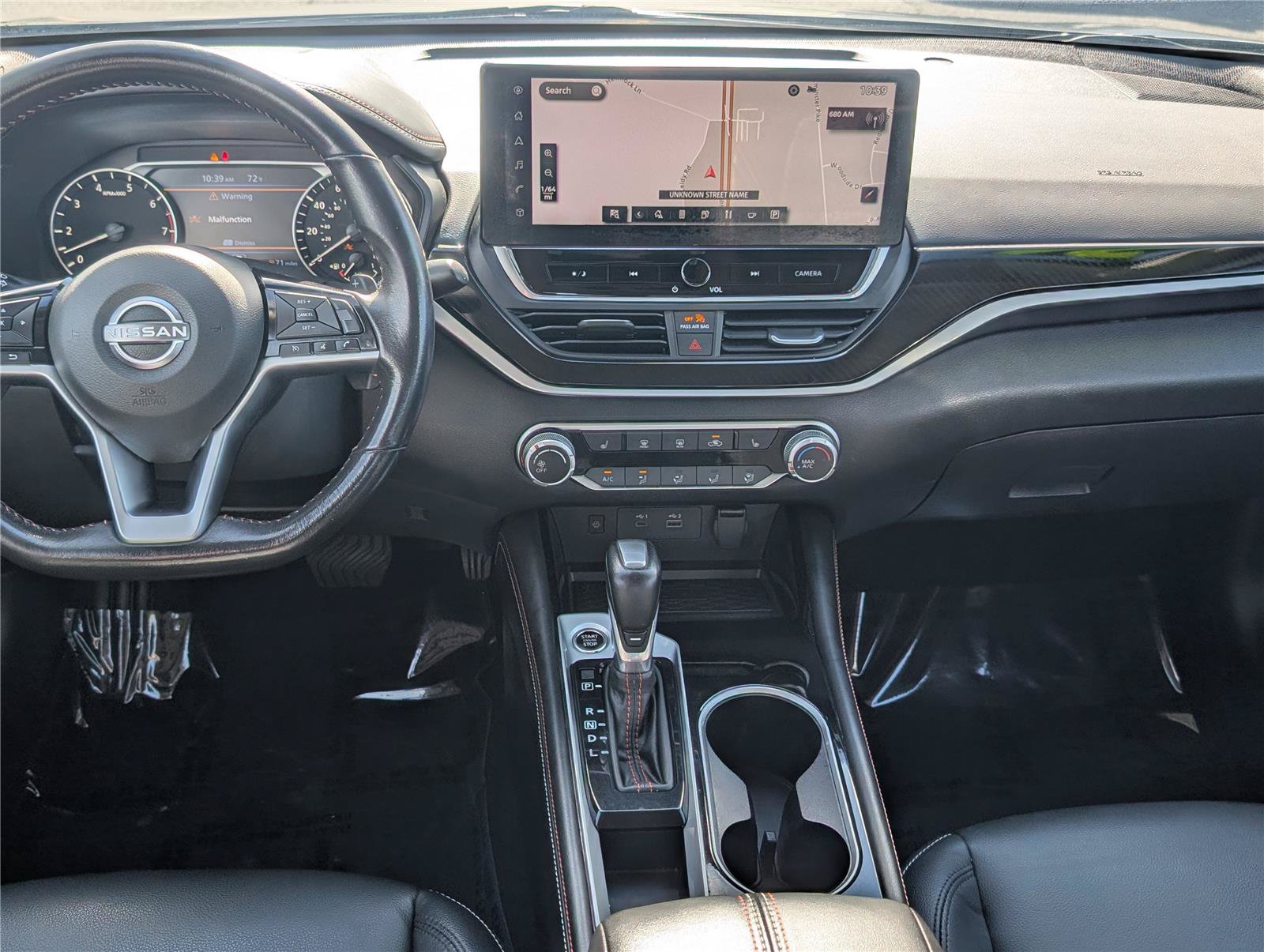 Used 2024 Nissan Altima 2.5 SR w/ SR Premium Package FWD image 18