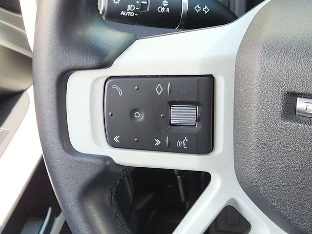 Used 2023 Land Rover Defender 110 SE image 26