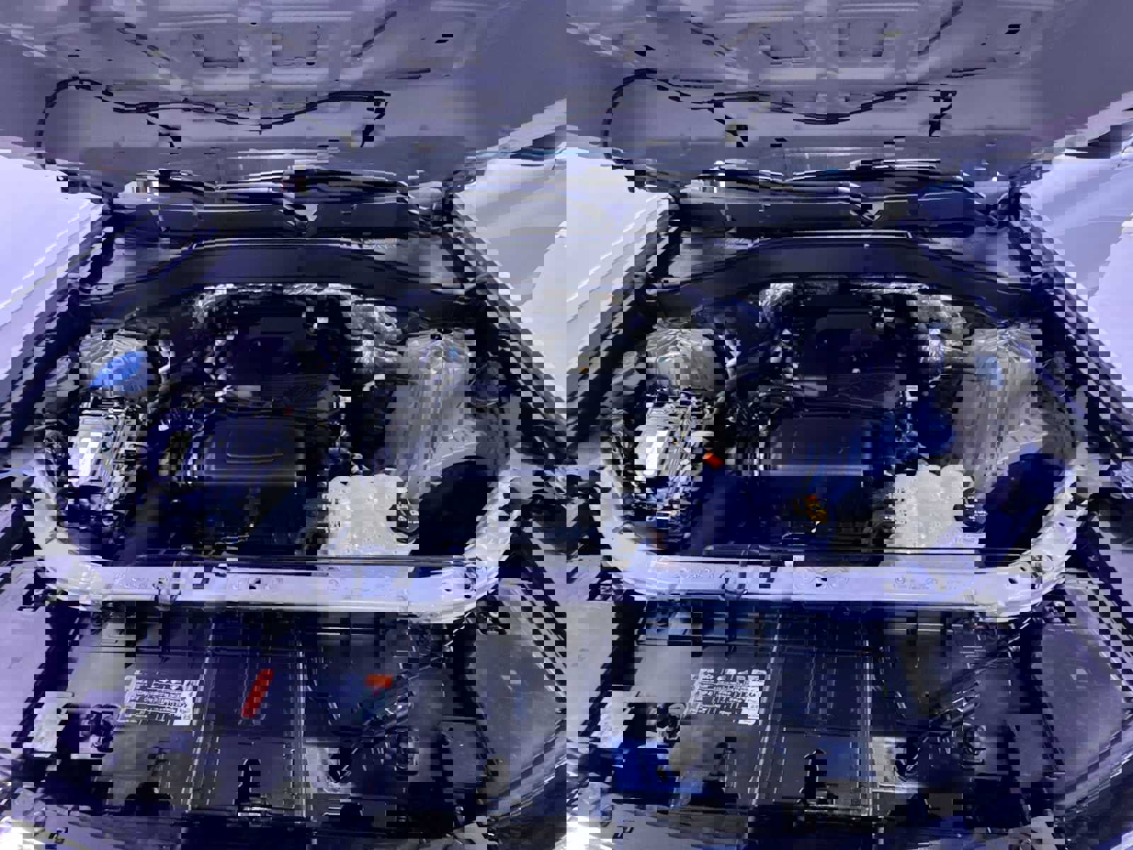 Used 2020 Ford Explorer XLT w/ Comfort Package image 11