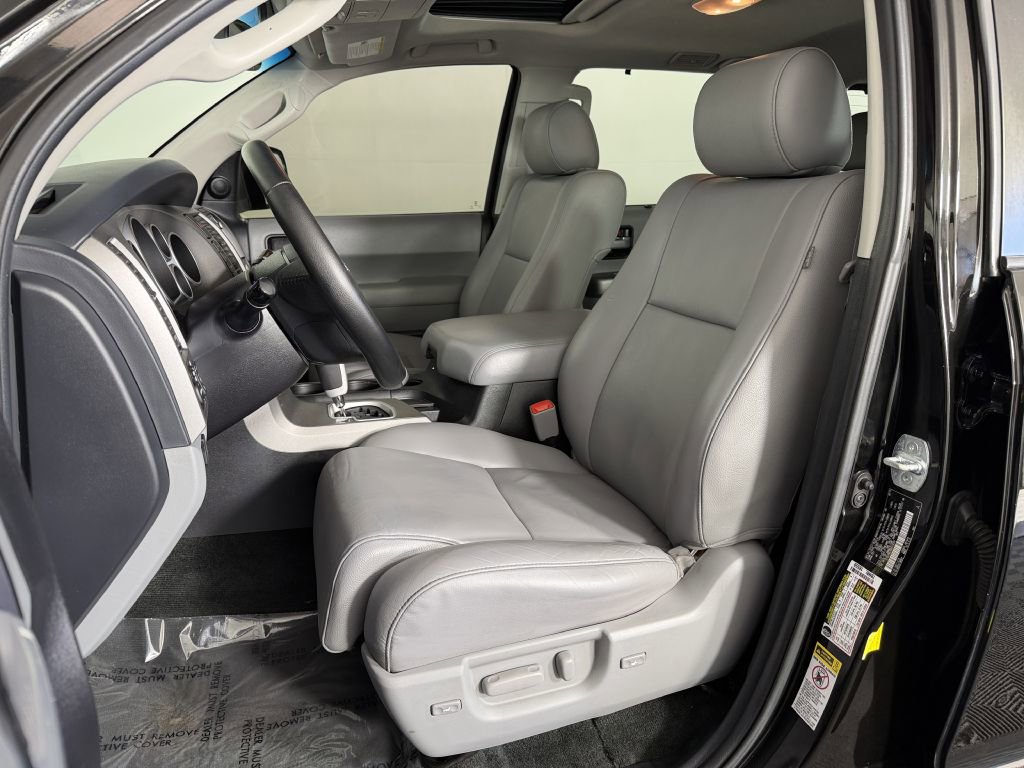 Used 2016 Toyota Sequoia Limited AWD/4WD image 18