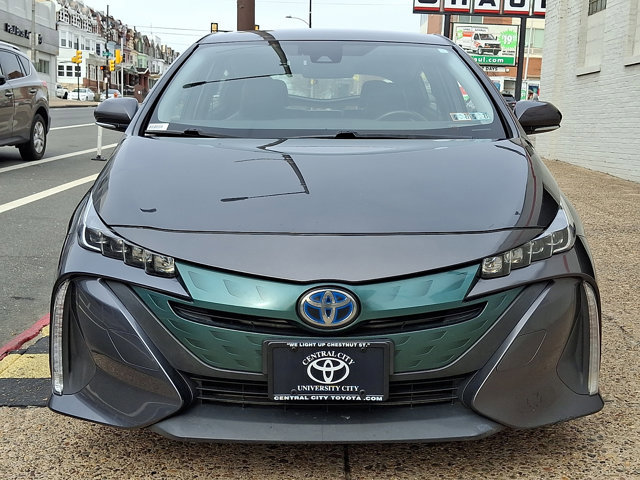 Used 2017 Toyota Prius Prime Premium video 2
