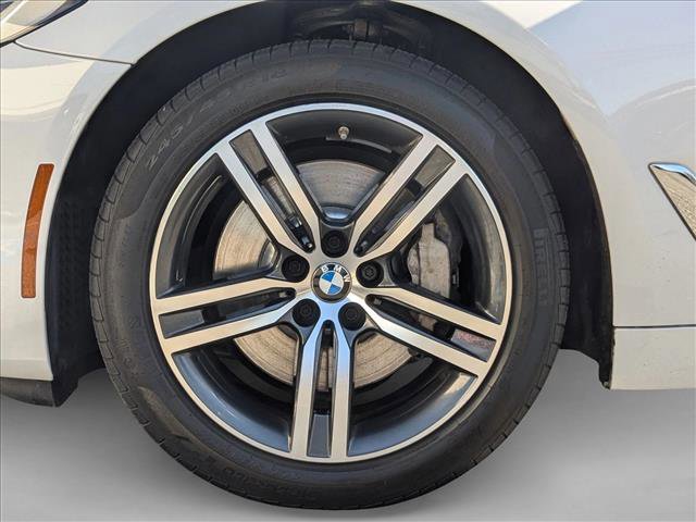 Used 2022 BMW 530i xDrive w/ Convenience Package image 25