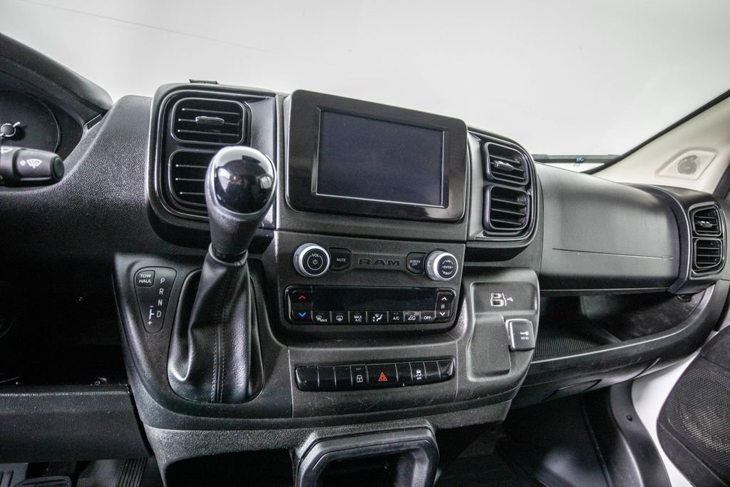 Used 2025 RAM ProMaster 2500 w/ Convenience Group FWD image 16