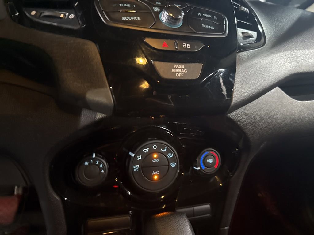 Used 2019 Ford Fiesta SE w/ Equipment Group 201A image 18