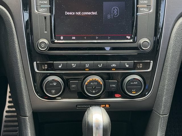Used 2018 Volkswagen Passat 2.0T R-Line FWD image 16