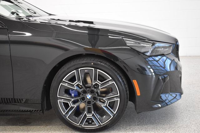 New 2027 BMW i5 xDrive40 w/ M Sport Package AWD/4WD image 13