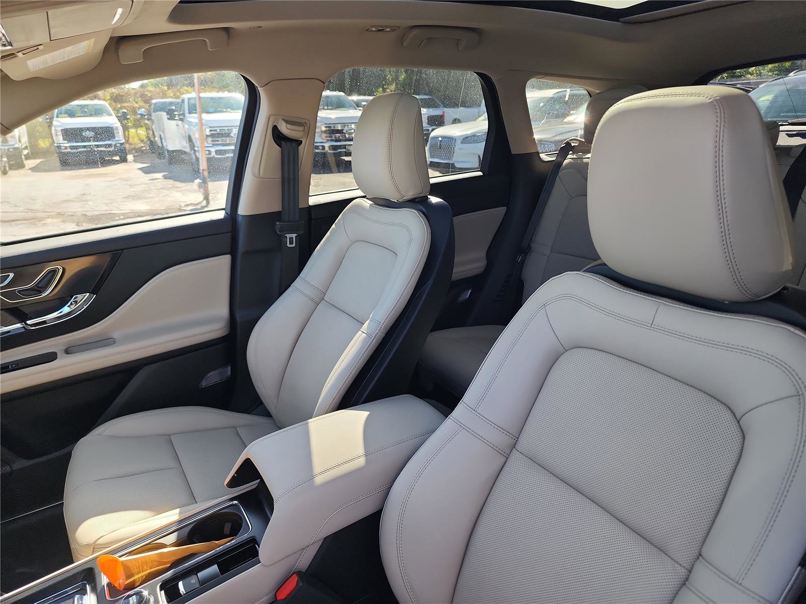 New 2026 Lincoln Corsair Reserve image 14