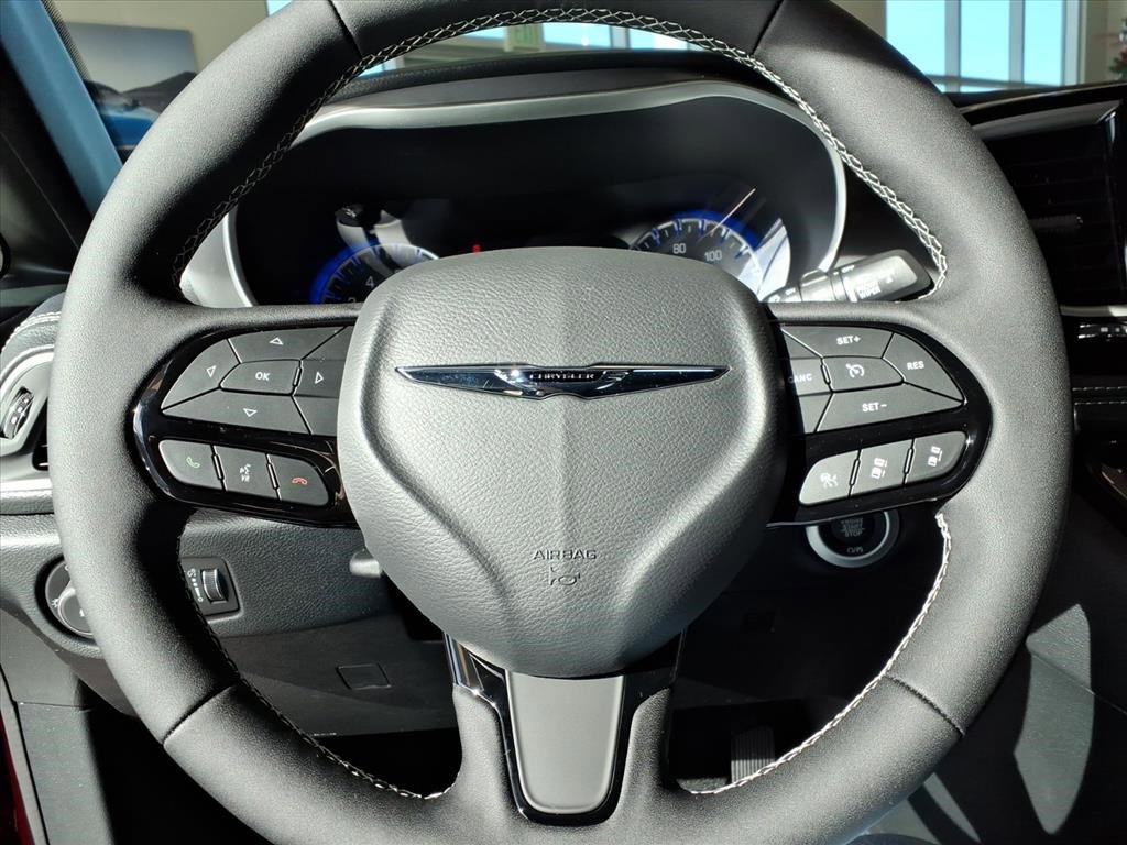 New 2026 Chrysler Pacifica Select image 26