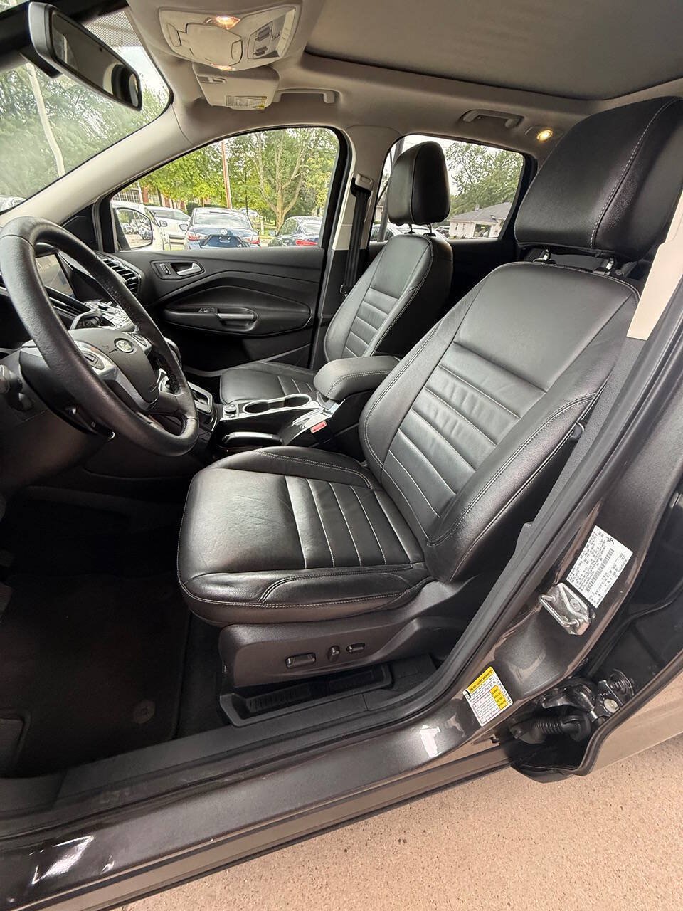 Used 2016 Ford Escape Titanium AWD/4WD image 17