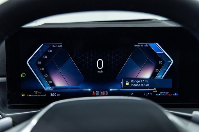 New 2026 BMW 330i xDrive Sedan w/ Premium Package image 2