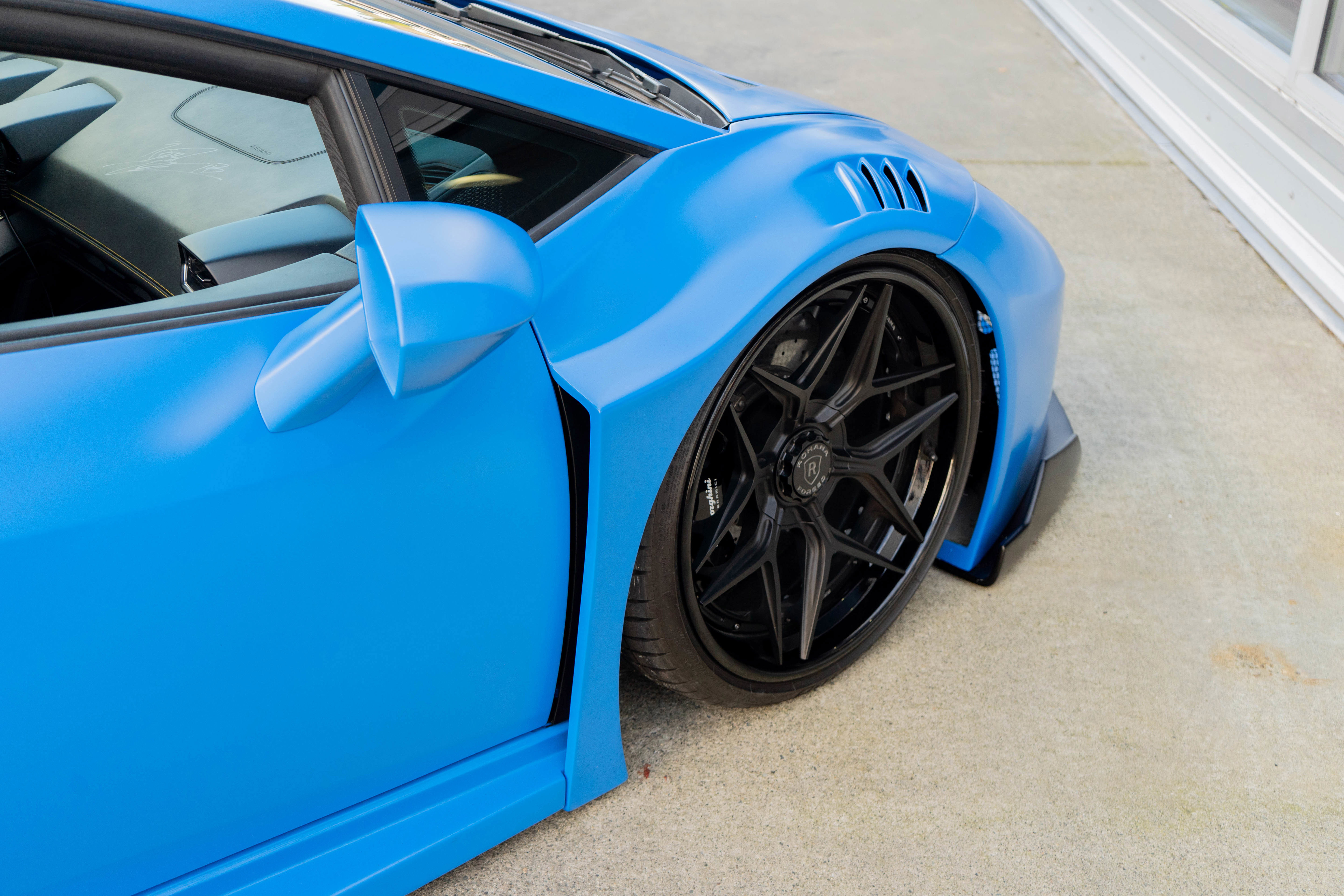 Used 2016 Lamborghini Huracan LP 580-2 RWD image 11