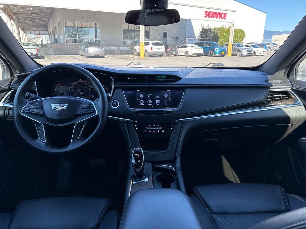 Used 2017 Cadillac XT5 Luxury image 20