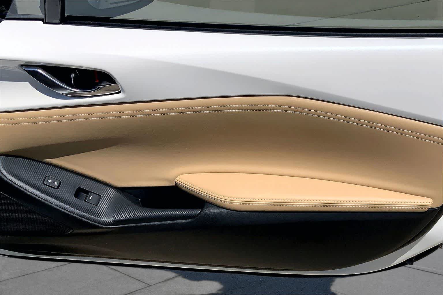 Used 2025 MAZDA MX-5 Miata RF Grand Touring RWD image 18