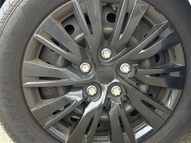 Used 2016 Toyota Corolla LE image 10