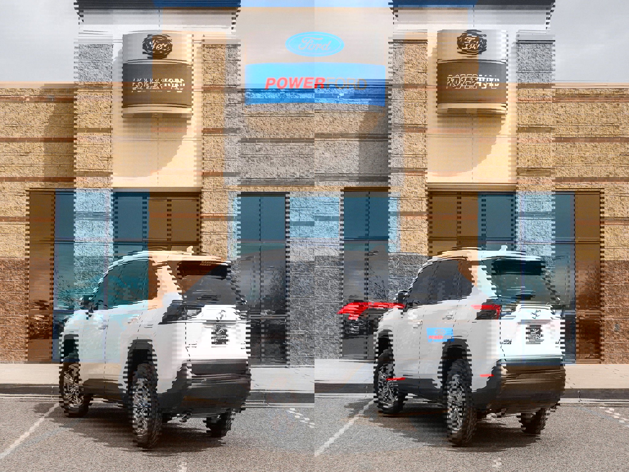 Used 2024 Toyota RAV4 XLE image 8