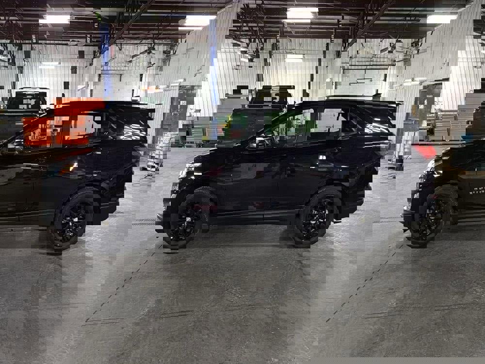 Used 2021 Chevrolet Equinox LS image 1