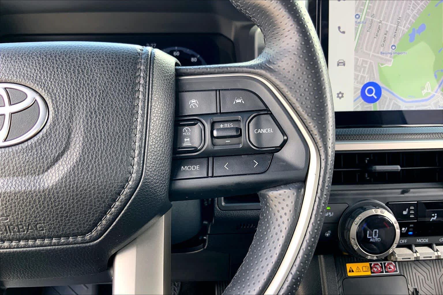 Used 2025 Toyota 4Runner Limited AWD/4WD image 24