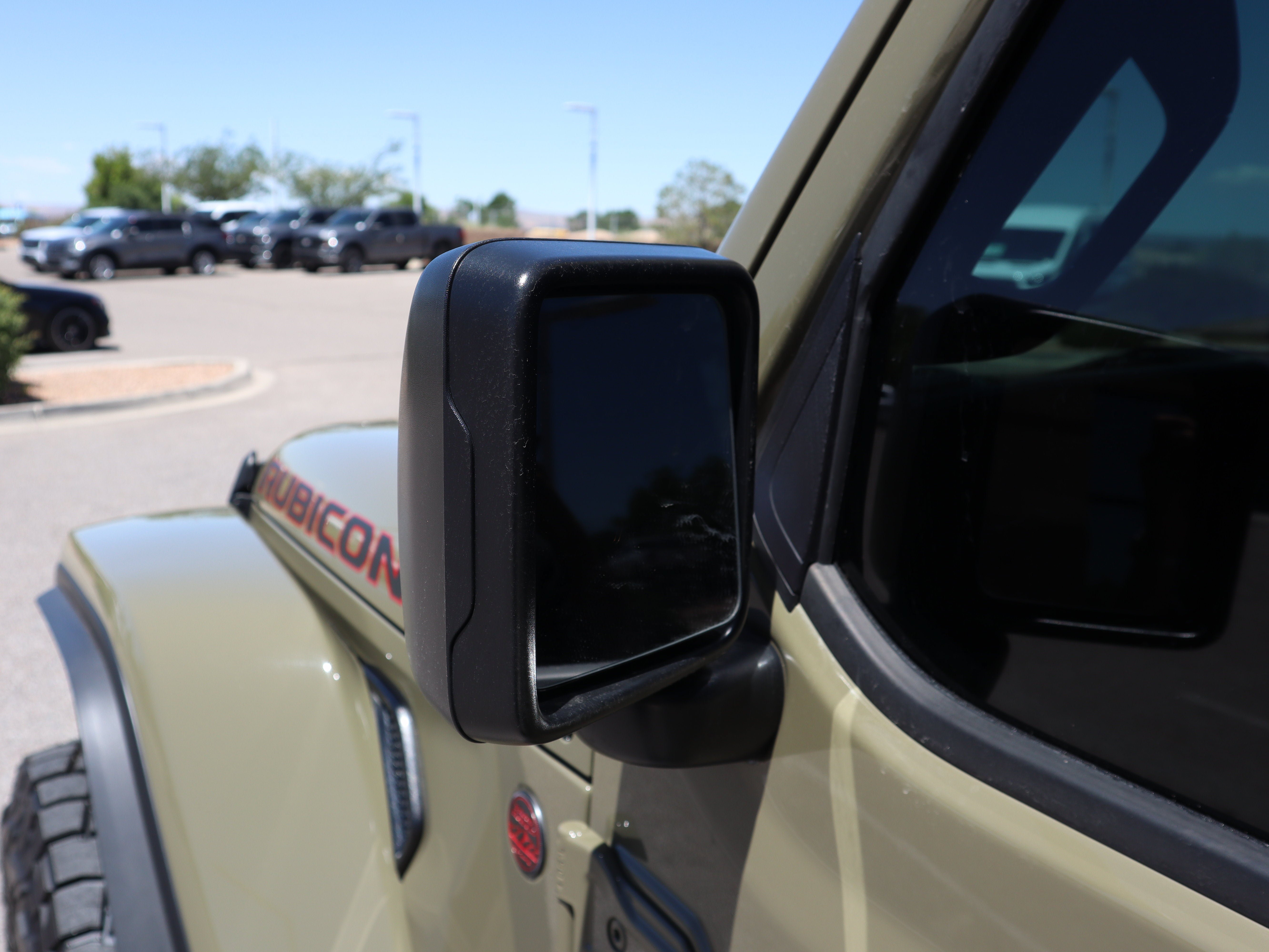 Used 2025 Jeep Wrangler Unlimited Rubicon AWD/4WD image 17