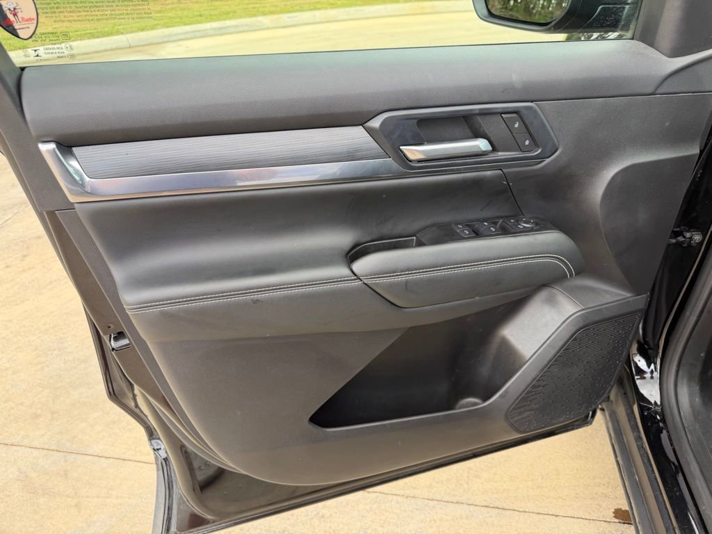 Used 2025 GMC Terrain Elevation AWD/4WD image 12