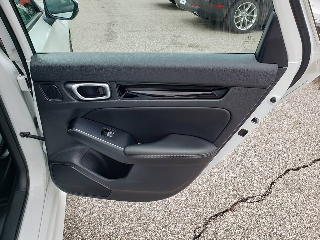 Used 2024 Honda Civic Touring image 18