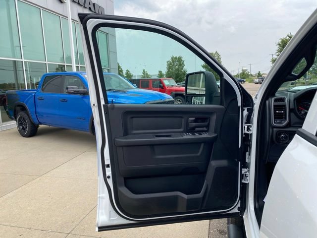 New 2026 RAM 2500 Tradesman AWD/4WD image 9