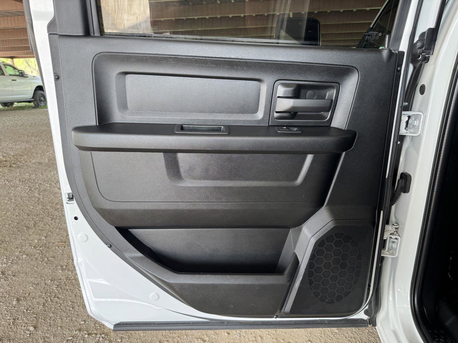 Used 2024 RAM 3500 Tradesman image 25