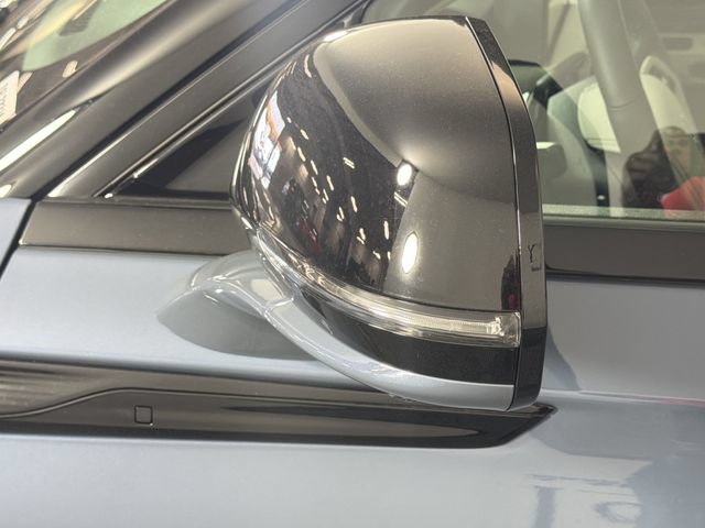 New 2026 Lincoln Aviator 2WD w/ Jet Appearance Package image 29