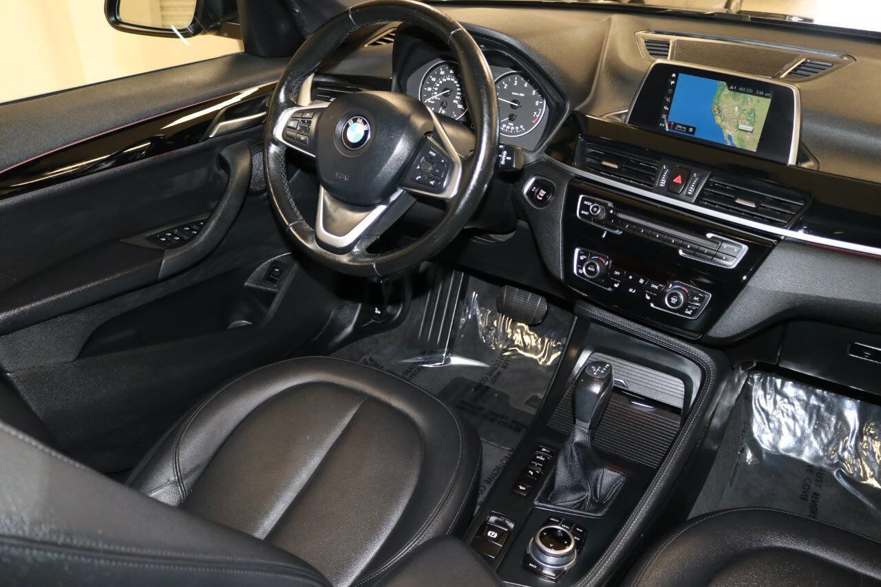 Used 2018 BMW X1 xDrive28i w/ Convenience Package image 16