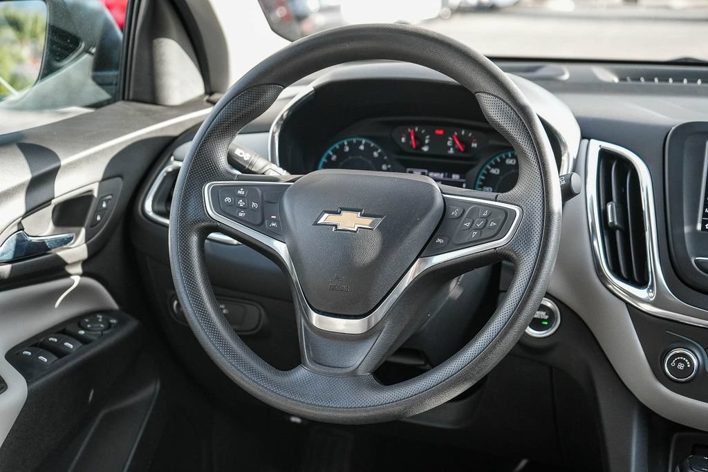Used 2020 Chevrolet Equinox LS w/ LS Convenience Package FWD image 14