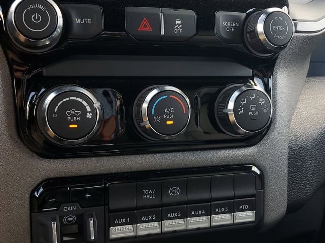 New 2025 RAM 5500 Tradesman image 34