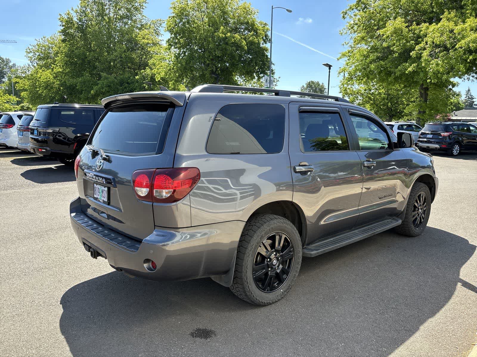 Used 2018 Toyota Sequoia TRD Sport AWD/4WD image 4