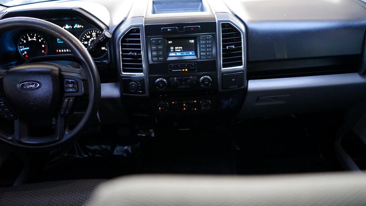 Used 2016 Ford F150 XLT image 11