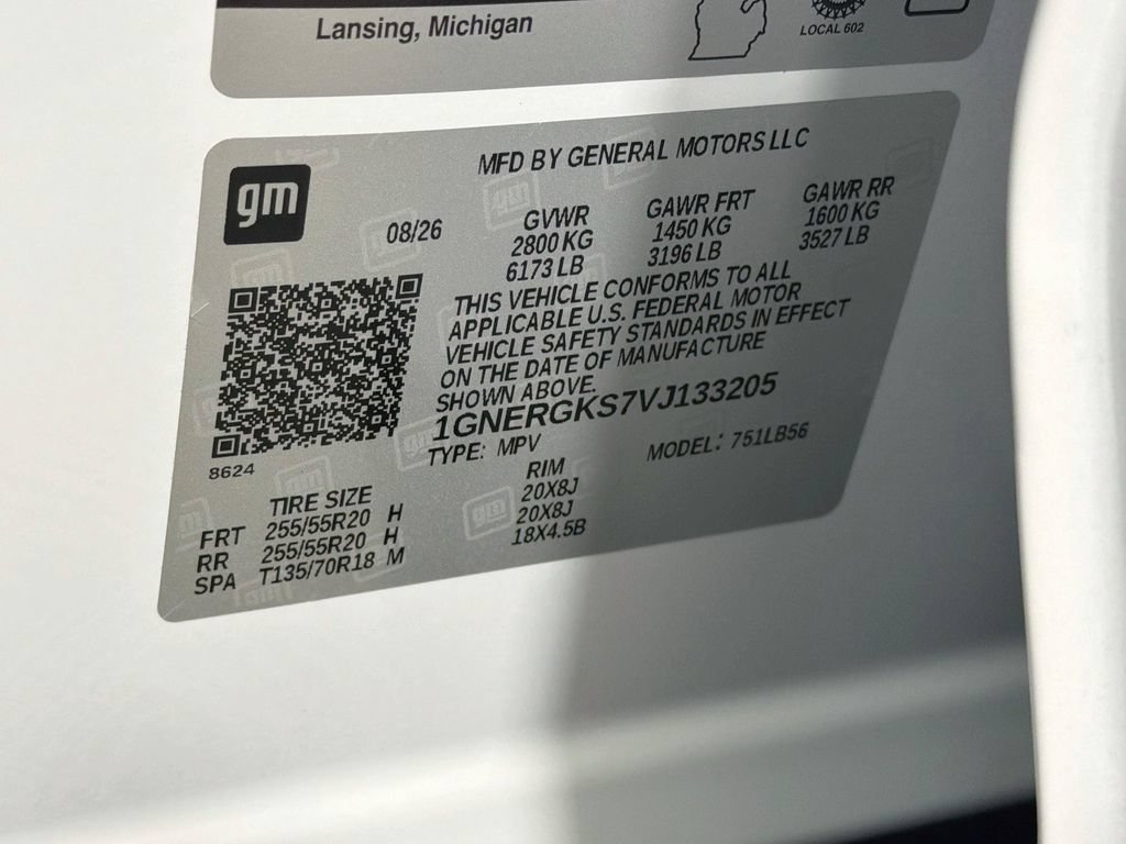 New 2027 Chevrolet Traverse LT w/ Sun and Wheel Package FWD image 34