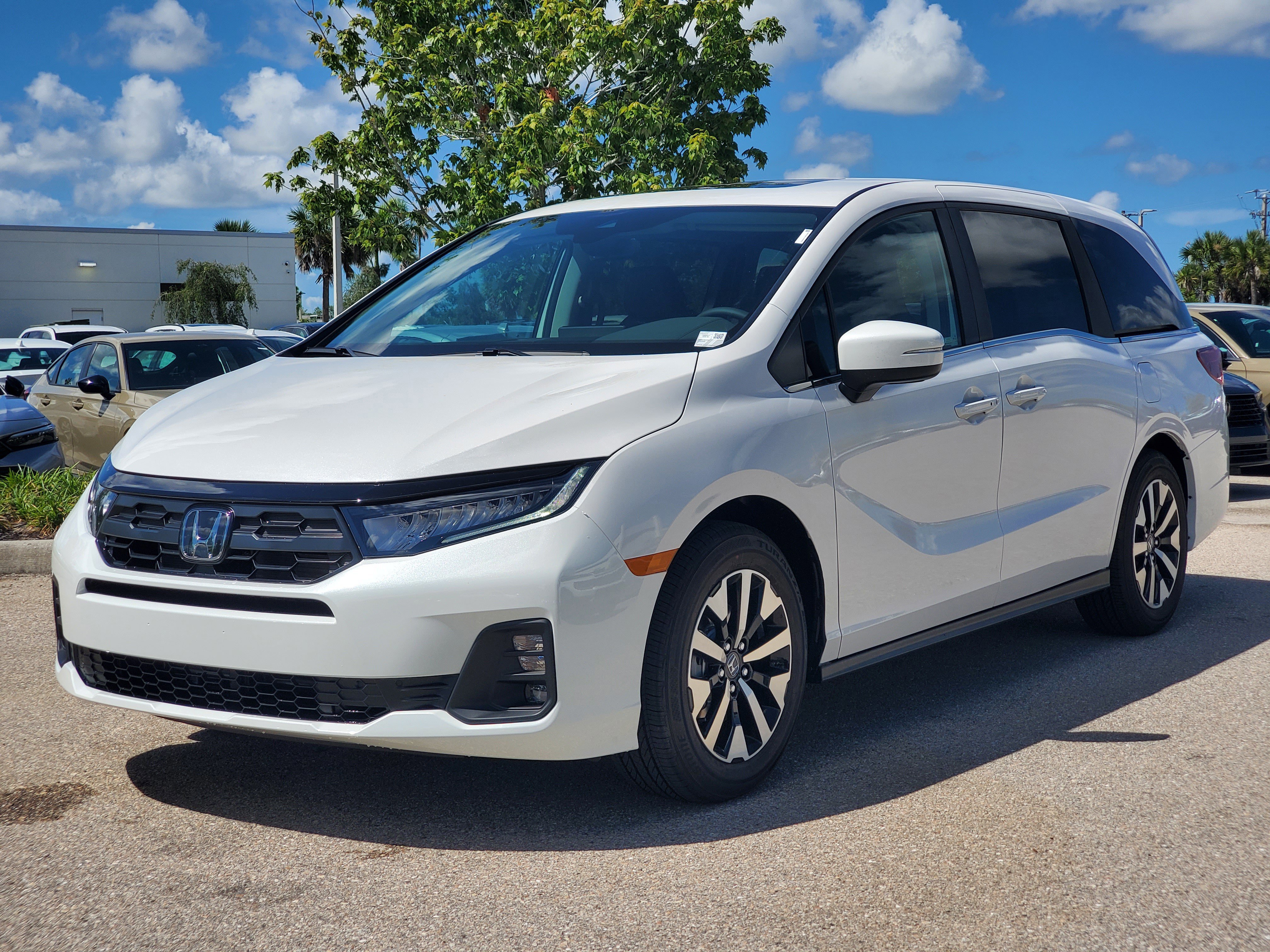 New 2026 Honda Odyssey EX-L image 6