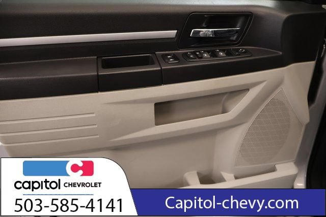 Used 2009 Dodge Grand Caravan SXT FWD image 11