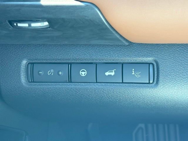 New 2026 Nissan Pathfinder Platinum AWD/4WD image 33