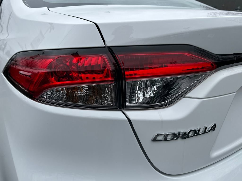 Certified 2025 Toyota Corolla LE image 10