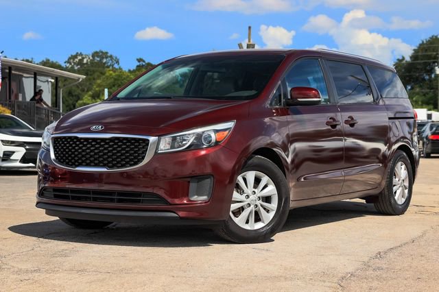 Used 2017 Kia Sedona LX w/ LX Essentials Premium Package video 1