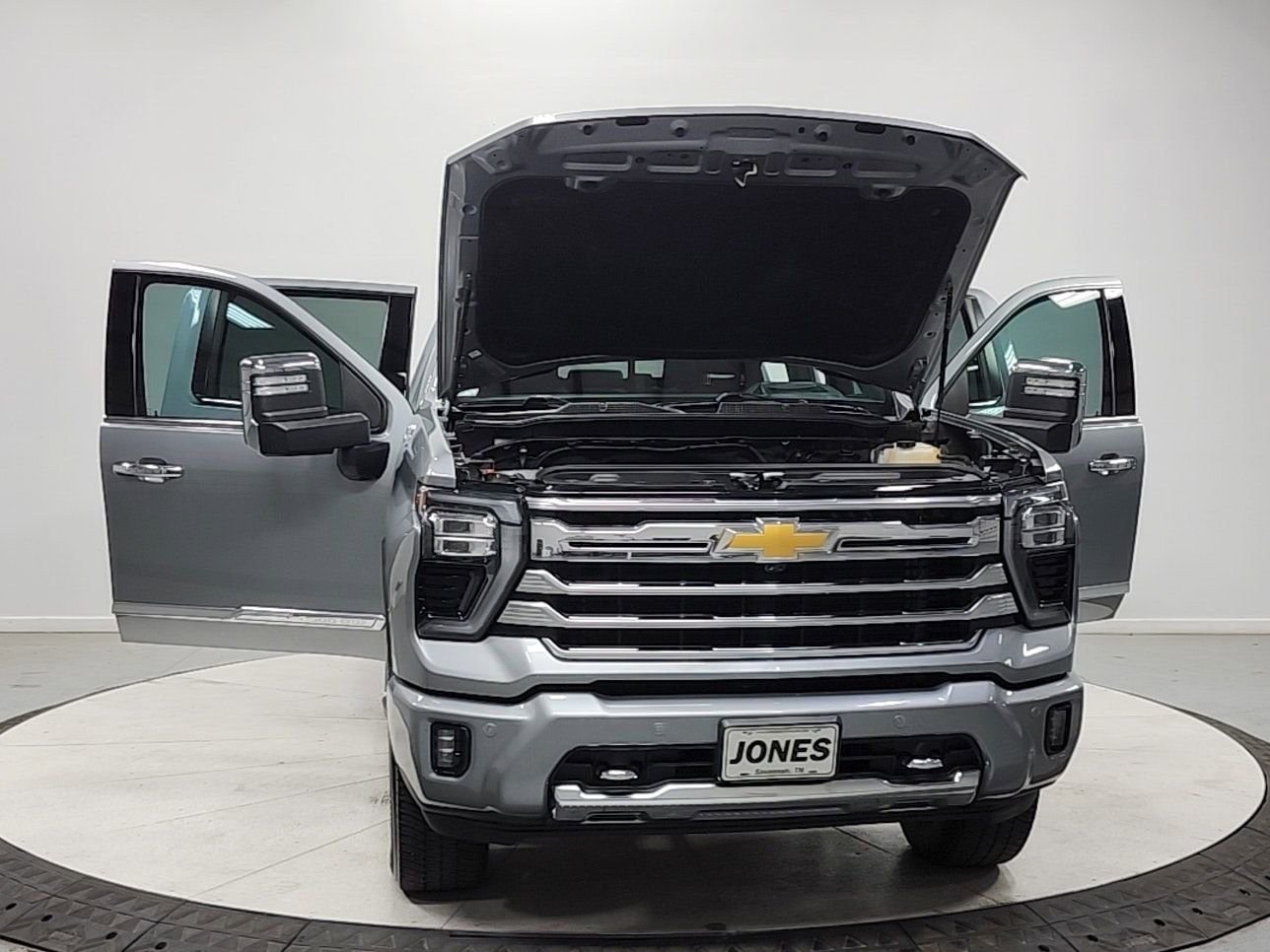 Used 2024 Chevrolet Silverado 2500 High Country w/ Technology Package image 10