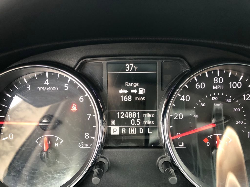 Used 2014 Nissan Rogue S image 30