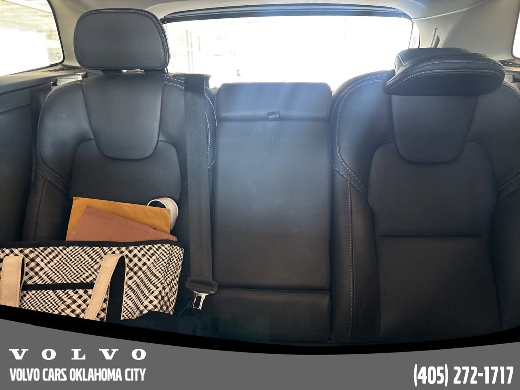 Used 2024 Volvo XC60 B5 Ultimate w/ Protection Package Premier AWD/4WD image 9