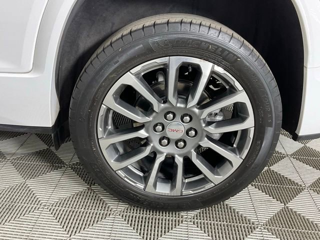 Used 2023 GMC Acadia Denali FWD image 8