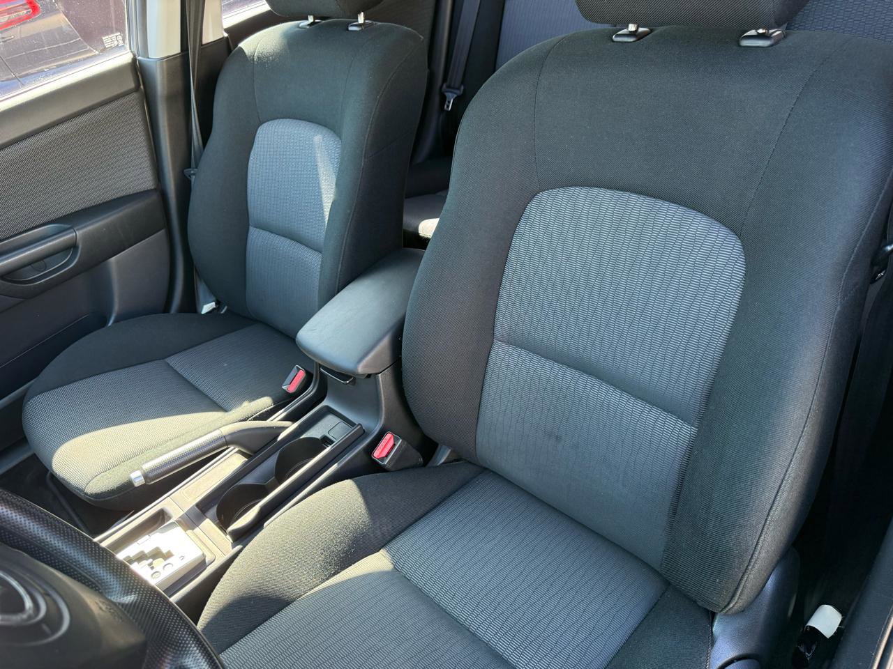 Used 2008 MAZDA MAZDA3 i Sport image 6