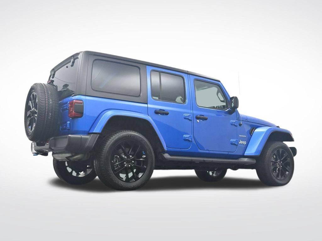 Used 2022 Jeep Wrangler Unlimited Sahara AWD/4WD image 33