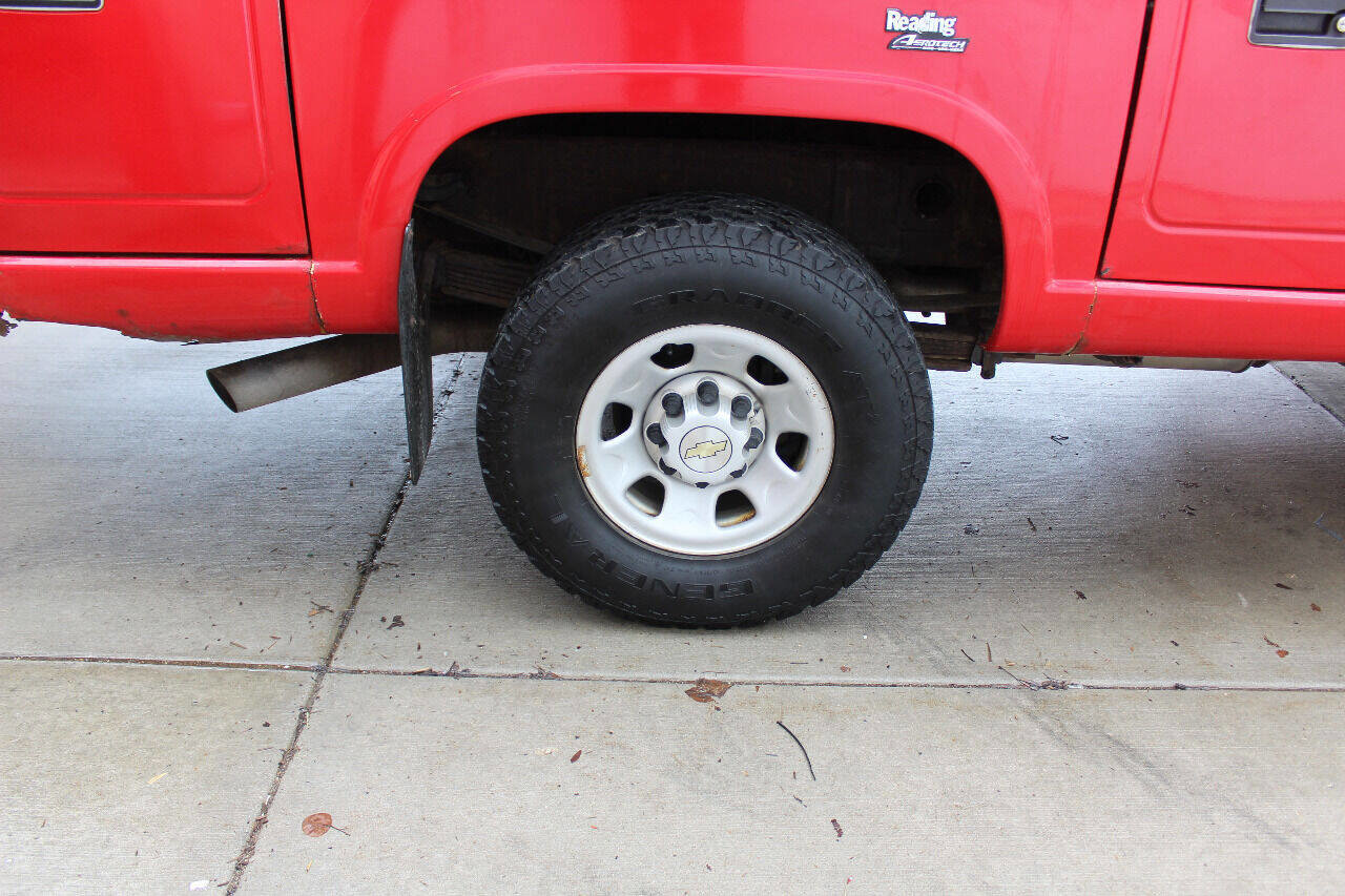 Used 2005 Chevrolet Silverado 3500 4x4 Regular Cab image 24