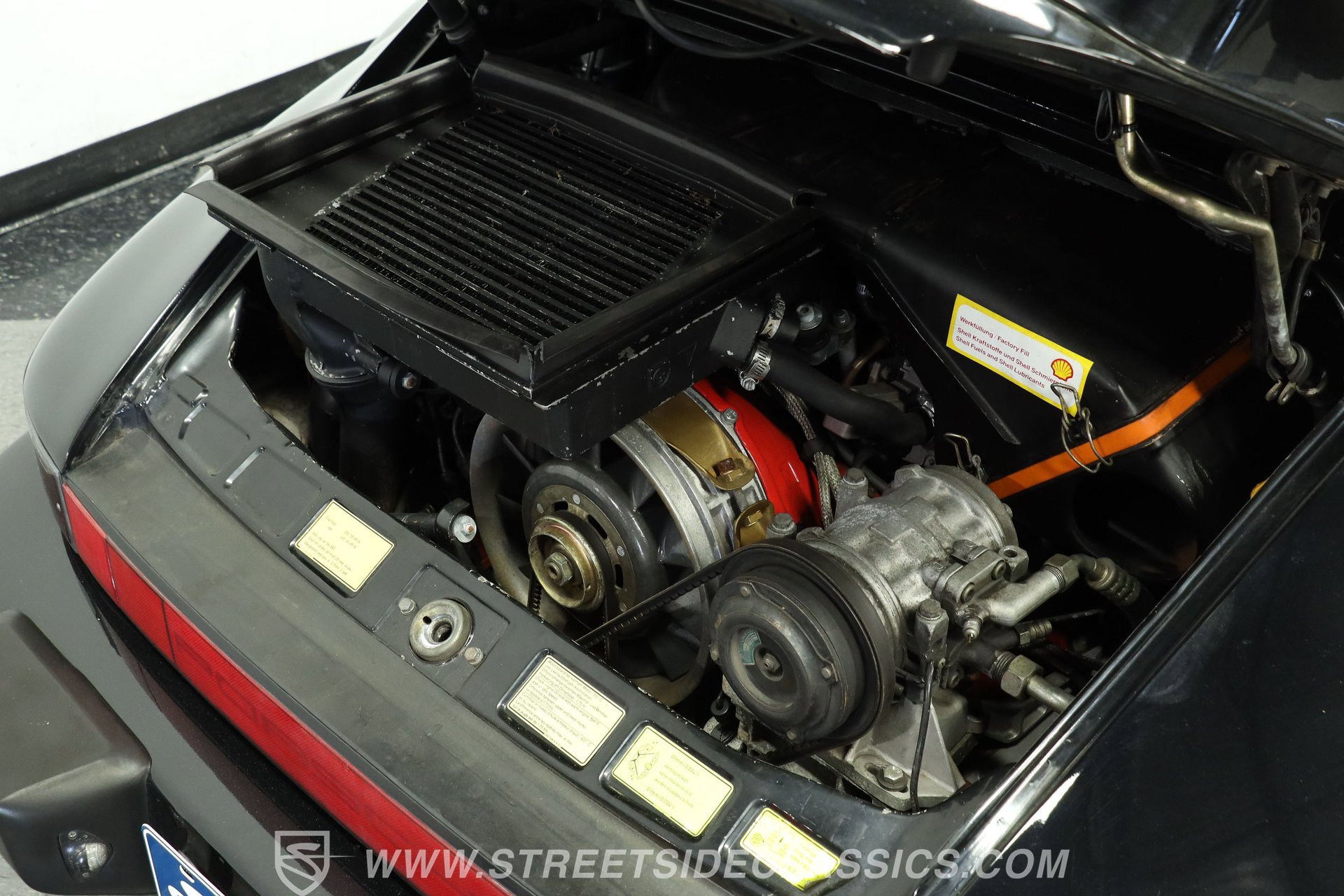 Used 1988 Porsche 911 Carrera RWD image 30