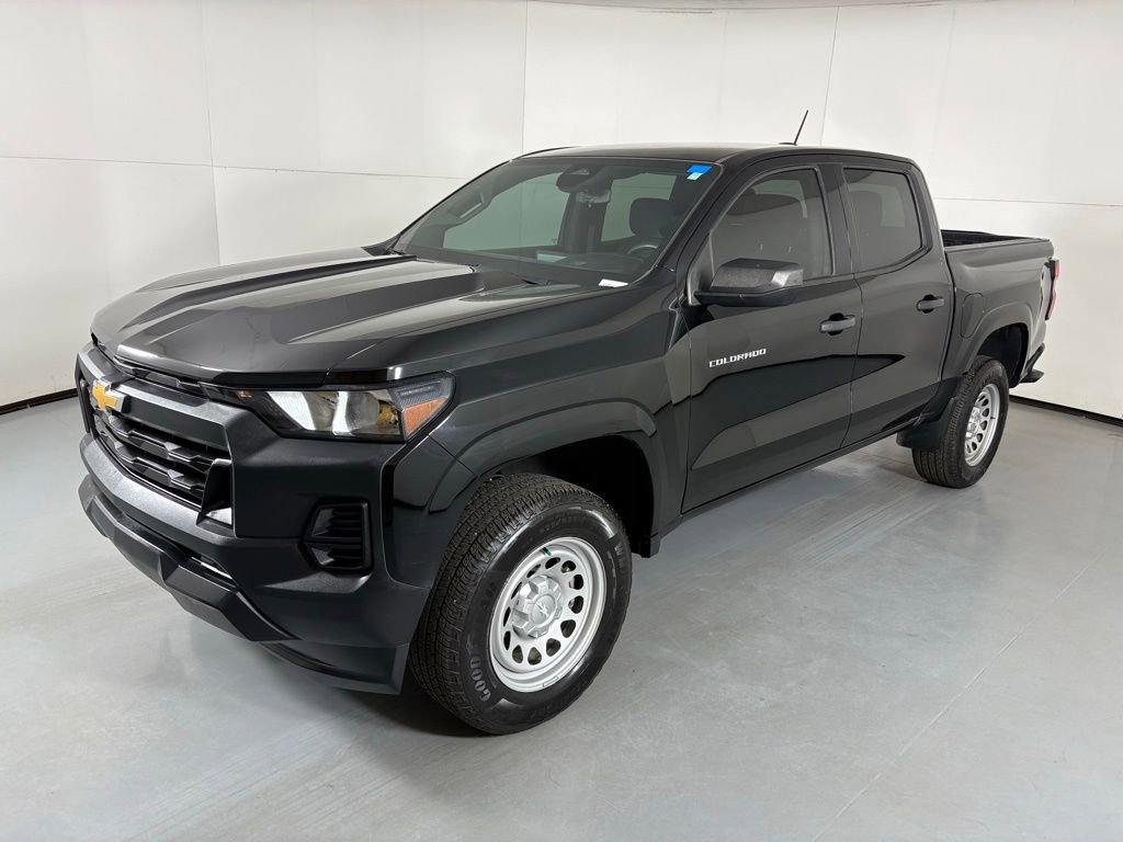 Used 2023 Chevrolet Colorado W/T image 5