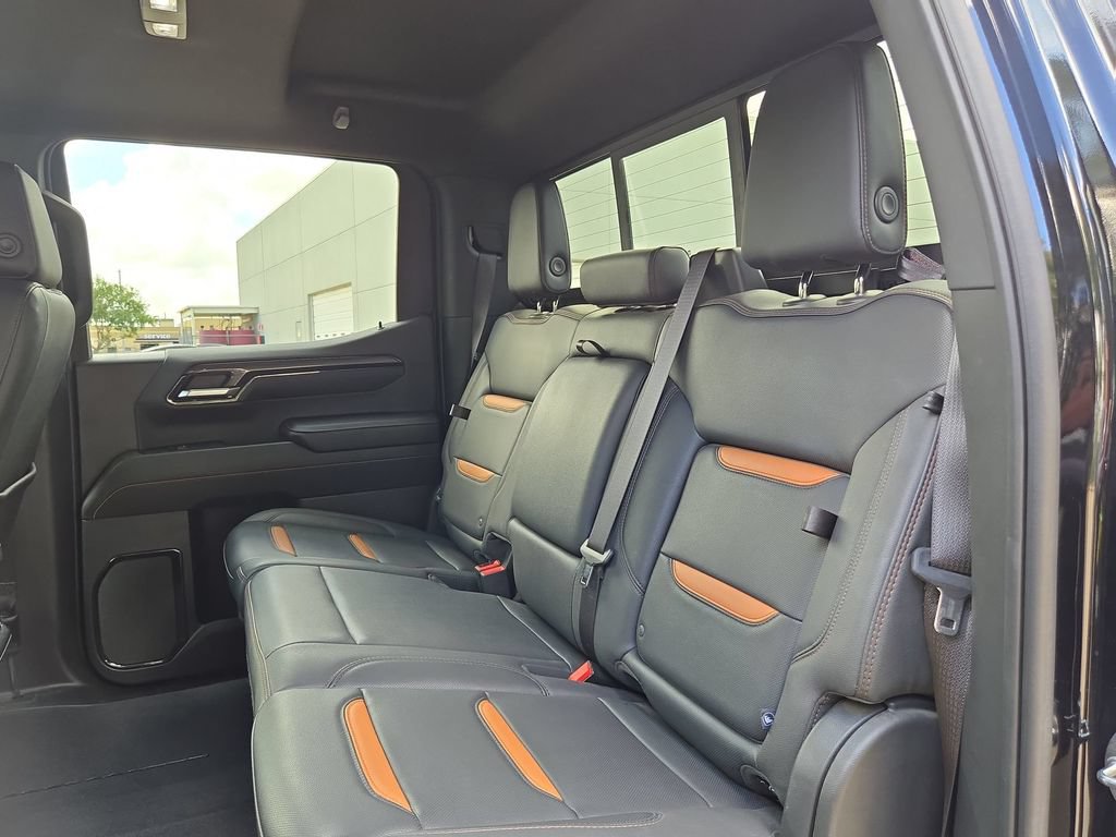 Used 2023 GMC Sierra 1500 AT4 w/ AT4 Premium Package AWD/4WD image 22