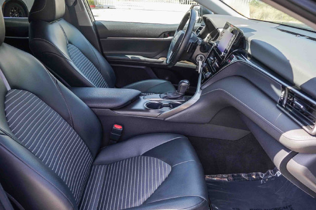 Used 2021 Toyota Camry SE FWD image 22