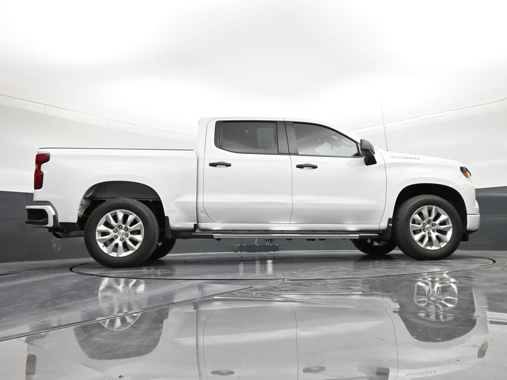 Used 2023 Chevrolet Silverado 1500 Custom image 25